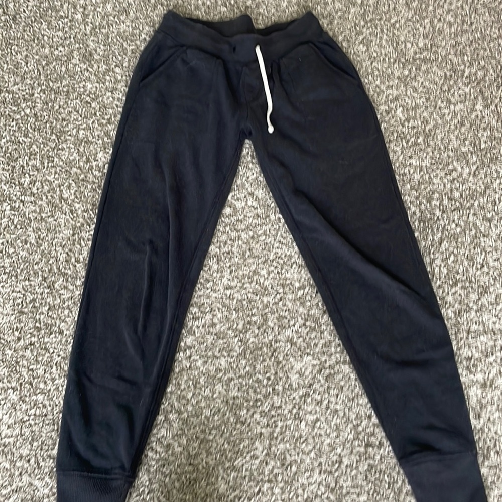 Super cute black sweat pants